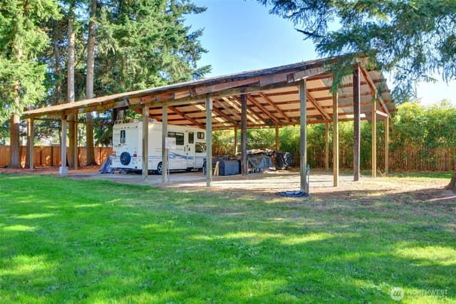 Property photo for 12025 44th Drive NE, Marysville photo 5