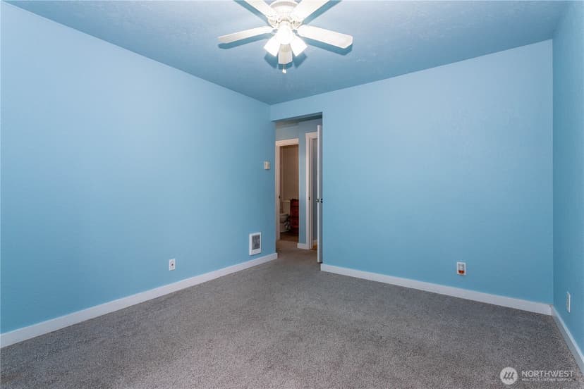 Property photo for 126 W Casino Rd #9, Everett photo 13