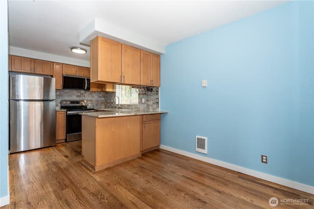 Property photo for 126 W Casino Rd #9, Everett photo 5