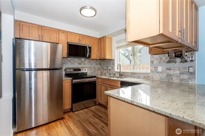 Property photo for 126 W Casino Rd #9, Everett photo 6
