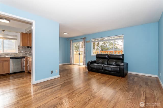 Property photo for 126 W Casino Rd #9, Everett photo 2