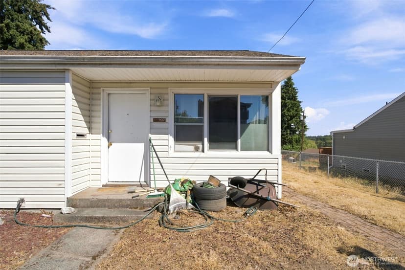 Property photo for 3617 E L Street, Tacoma photo 2