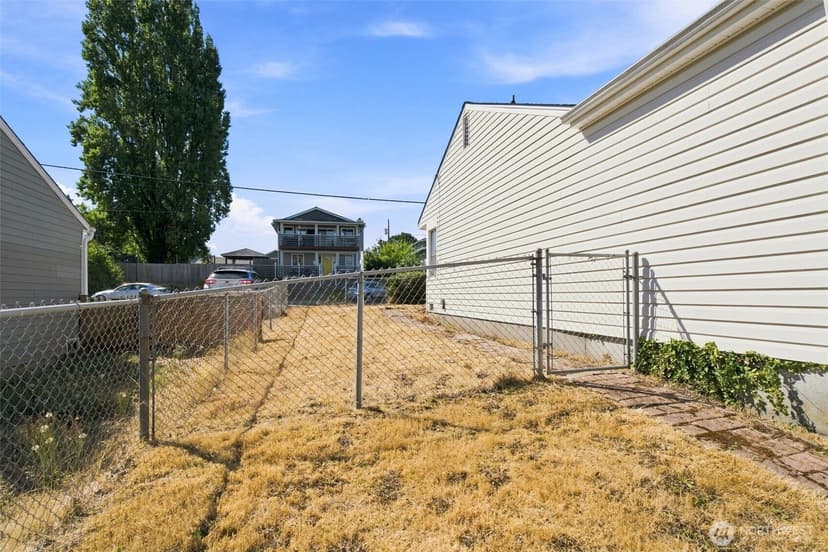 Property photo for 3617 E L Street, Tacoma photo 17
