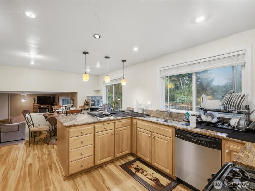 Property photo for 13231 Quil Scenic Drive, Marysville photo 16