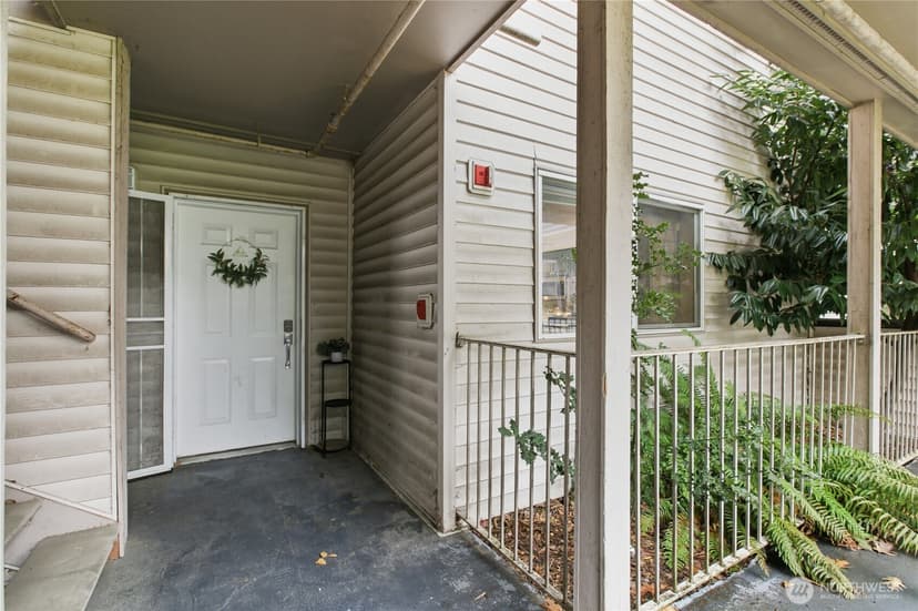 Property photo for 15310 Macadam Road S #A204, Tukwila photo 4