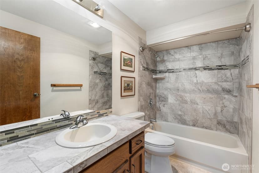 Property photo for 6314 137th Place SW, Edmonds photo 33