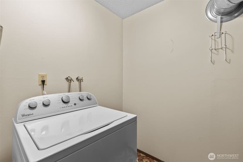 Property photo for 24440 13th Avenue S, Des Moines photo 29