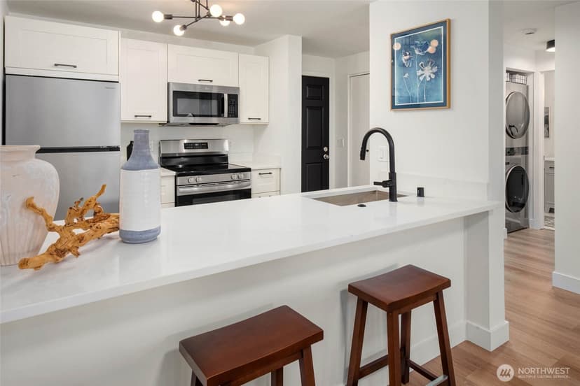 Property photo for 10501 8th Avenue NE #430, Seattle photo 12