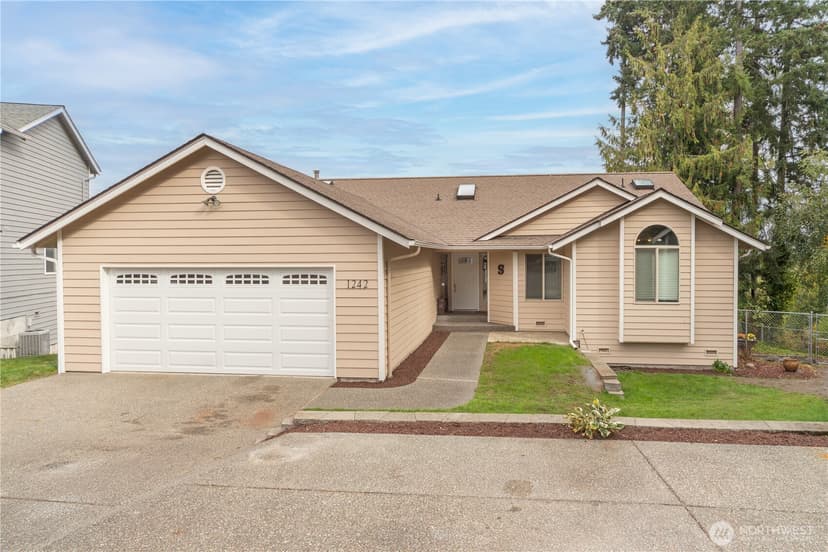 Property photo for 1242 NW Timber Shadow Court, Silverdale photo 2