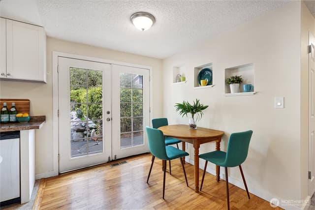 Property photo for 8005 220th Street SW, Edmonds photo 5