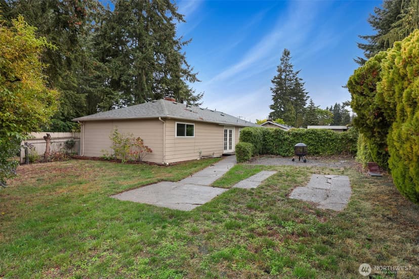 Property photo for 8005 220th Street SW, Edmonds photo 29