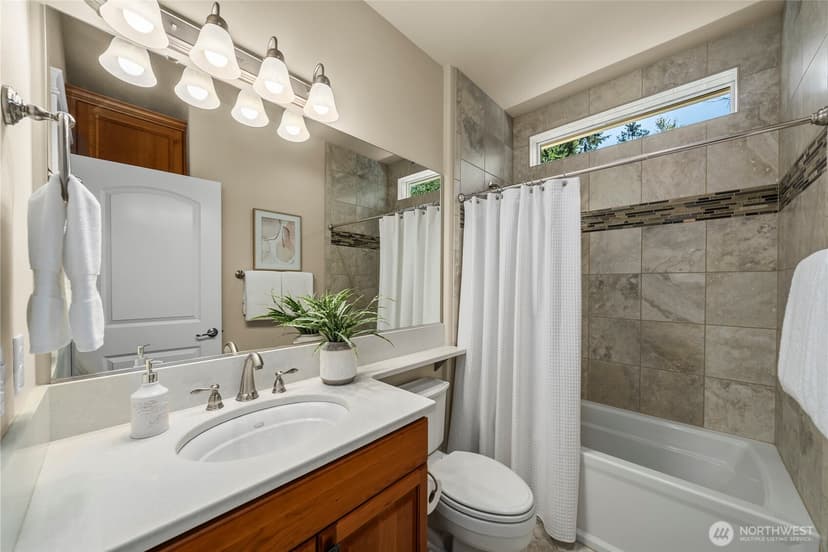 Property photo for 14721 Knoll Park Court E, Bonney Lake photo 20