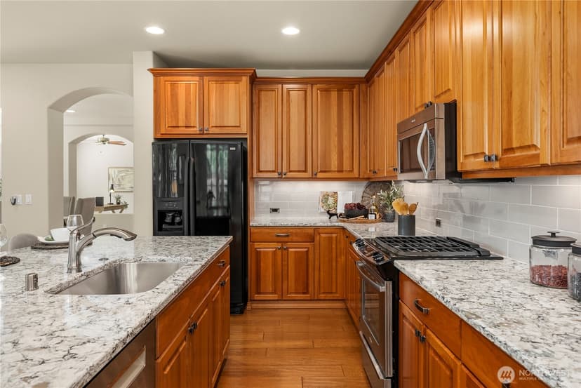Property photo for 14721 Knoll Park Court E, Bonney Lake photo 8