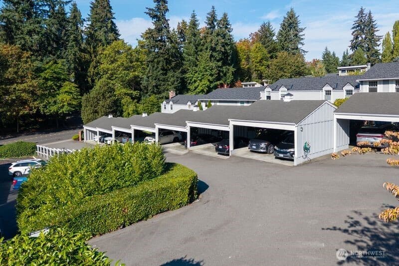 Property photo for 1420 Bellevue Way SE #8, Bellevue photo 24