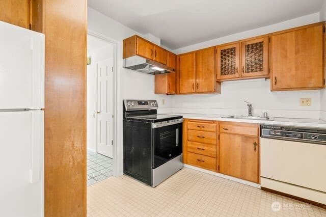 Property photo for 1420 Bellevue Way SE #8, Bellevue photo 13