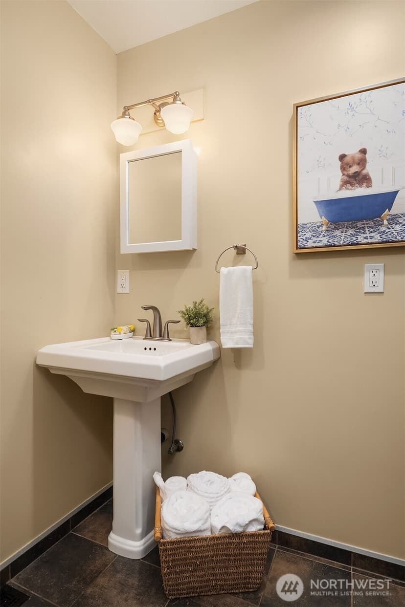 Property photo for 11521 E Lake Joy Drive NE, Carnation photo 21