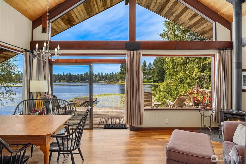 Property photo for 11521 E Lake Joy Drive NE, Carnation photo 4