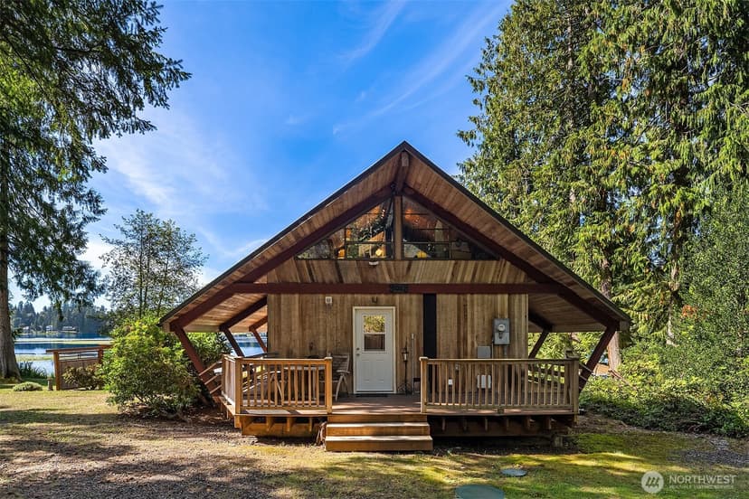 Property photo for 11521 E Lake Joy Drive NE, Carnation photo 29