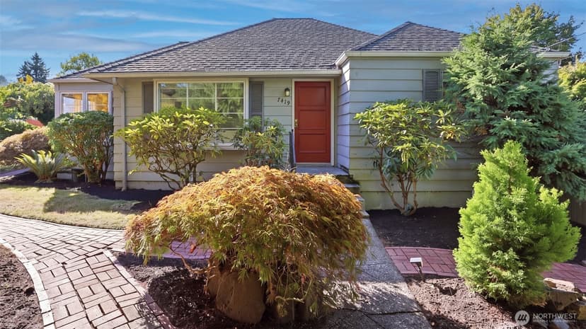 Property photo for 7419 48th Avenue NE, Seattle photo 3