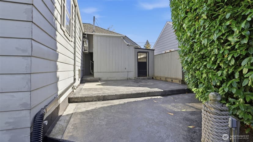 Property photo for 7419 48th Avenue NE, Seattle photo 31