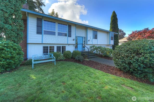 Property photo for 4576 SE Orchard Lane, Port Orchard
