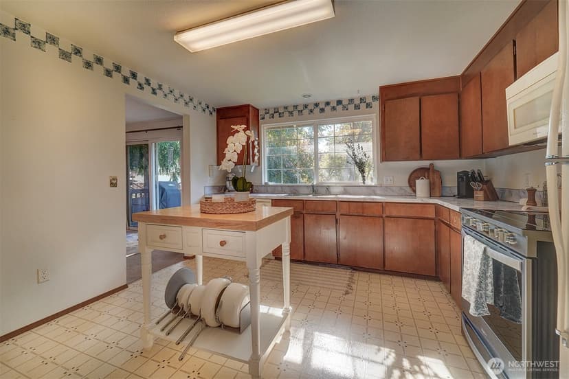 Property photo for 4576 SE Orchard Lane, Port Orchard photo 13
