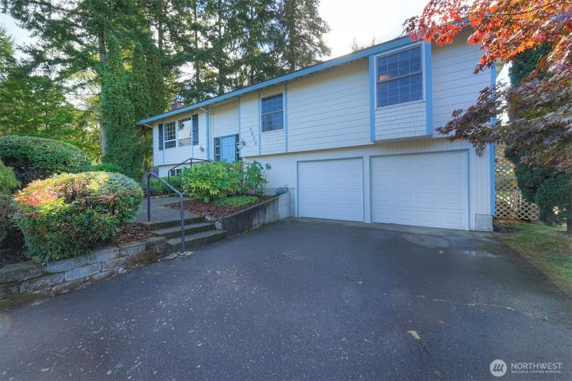 Property photo for 4576 SE Orchard Lane, Port Orchard photo 2