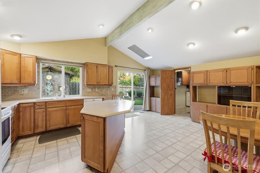 Property photo for 2919 24th Avenue Ct SE, Puyallup photo 15