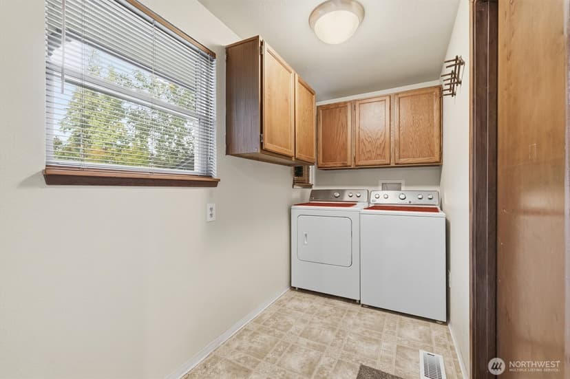 Property photo for 2919 24th Avenue Ct SE, Puyallup photo 18