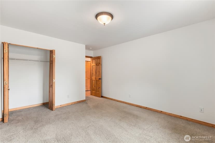 Property photo for 25920 Jim Creek Road, Arlington photo 22