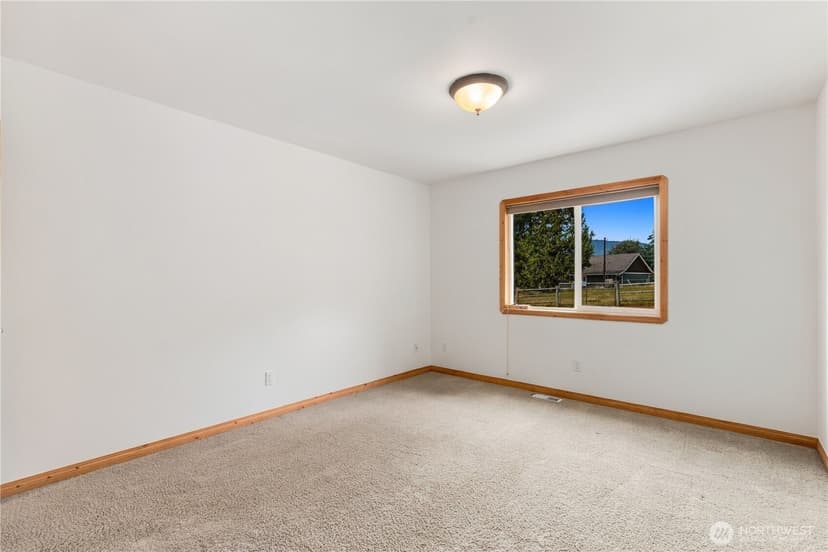 Property photo for 25920 Jim Creek Road, Arlington photo 21