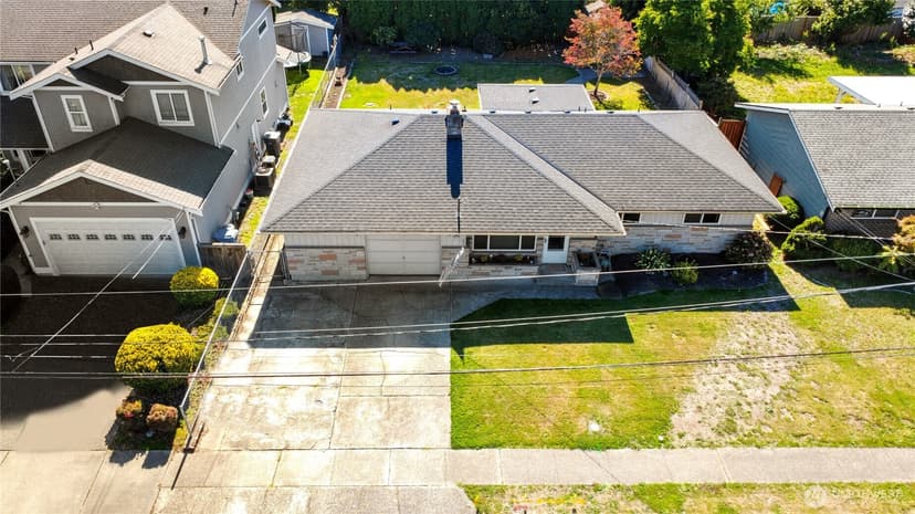 Property photo for 820 9th Avenue NW, Puyallup photo 27