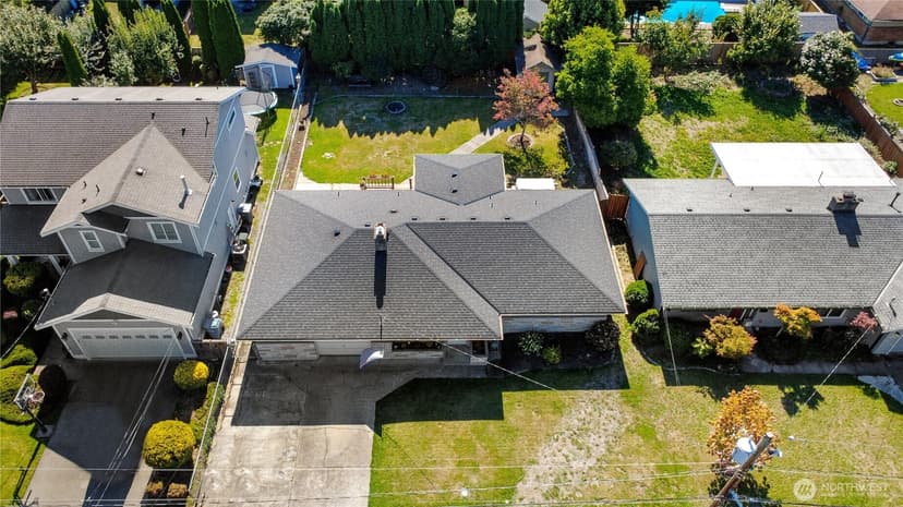 Property photo for 820 9th Avenue NW, Puyallup photo 28