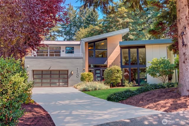 Property photo for 7560 86th Avenue SE, Mercer Island