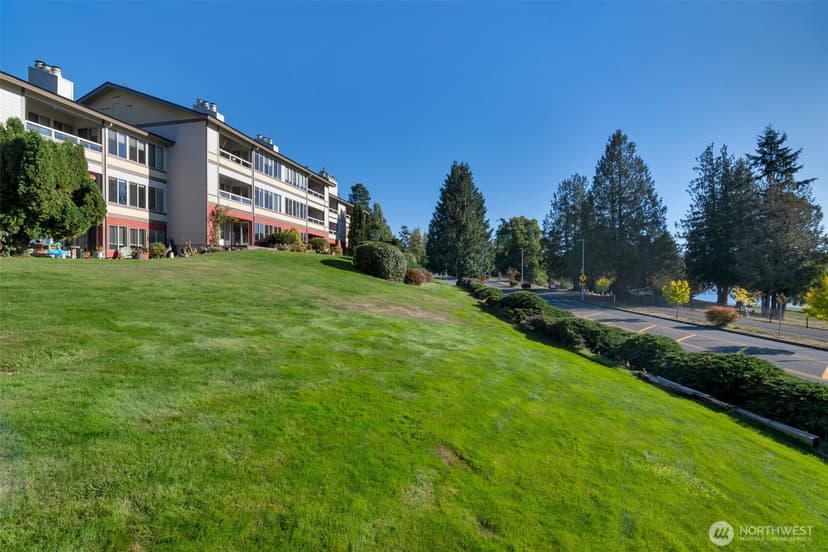 Property photo for 23507 Lakeview Dr #B103, Mountlake Terrace photo 24