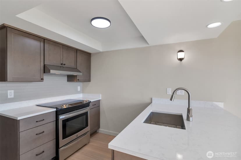 Property photo for 23507 Lakeview Dr #B103, Mountlake Terrace photo 12
