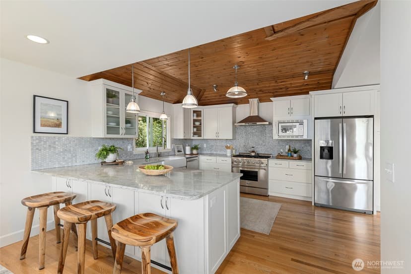 Property photo for 5930 Rose Loop NE, Bainbridge Island photo 6