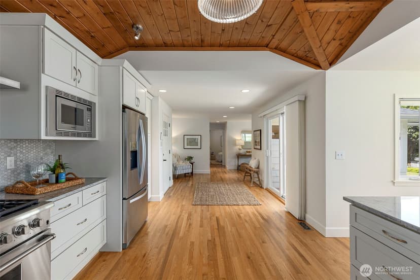 Property photo for 5930 Rose Loop NE, Bainbridge Island photo 14