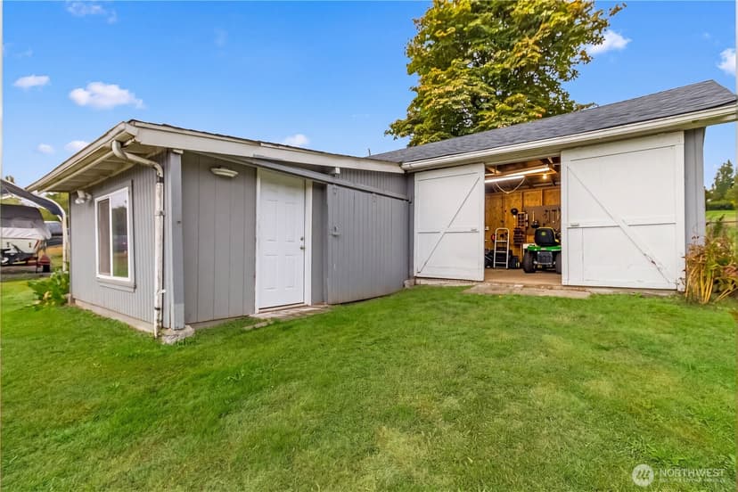 Property photo for 10622 Fruitland Avenue E, Puyallup photo 27