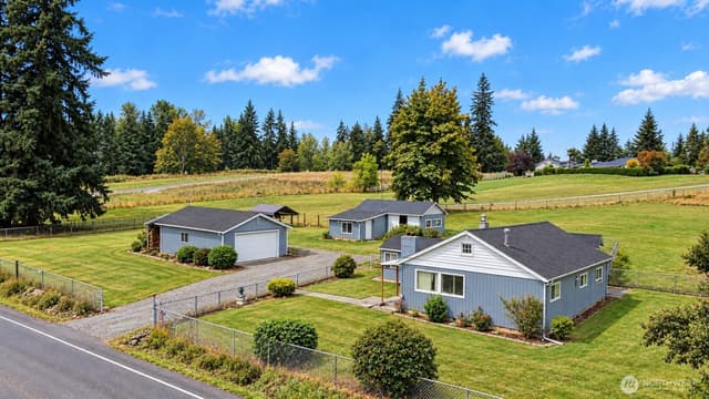 Property photo for 10622 Fruitland Avenue E, Puyallup