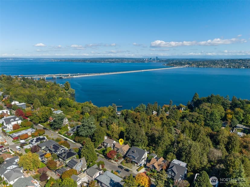 Property photo for 2324 34th Avenue S, Seattle photo 44