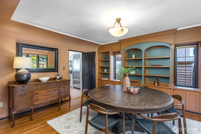 Property photo for 2324 34th Avenue S, Seattle photo 26
