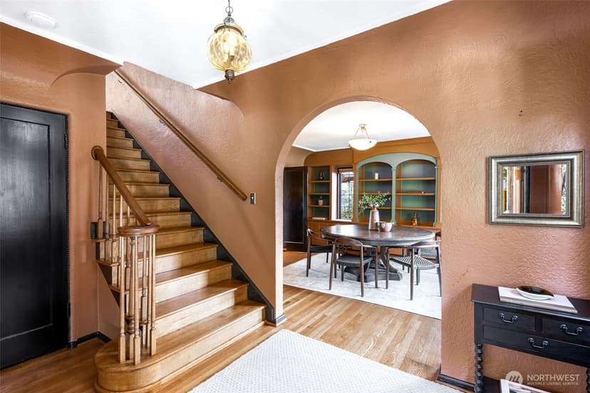 Property photo for 2324 34th Avenue S, Seattle photo 29