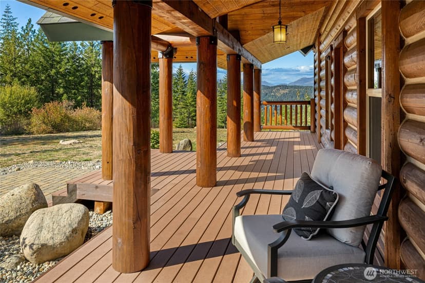 Property photo for 771 Whisper Creek Drive, Cle Elum photo 3