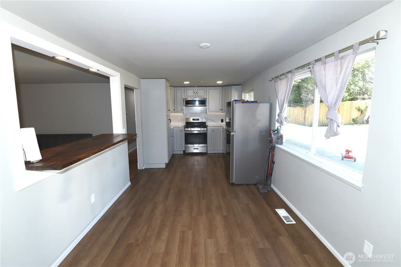 Property photo for 29325 45th Place S, Auburn photo 11