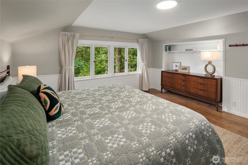 Property photo for 603 Landmark Court NE, Bainbridge Island photo 22