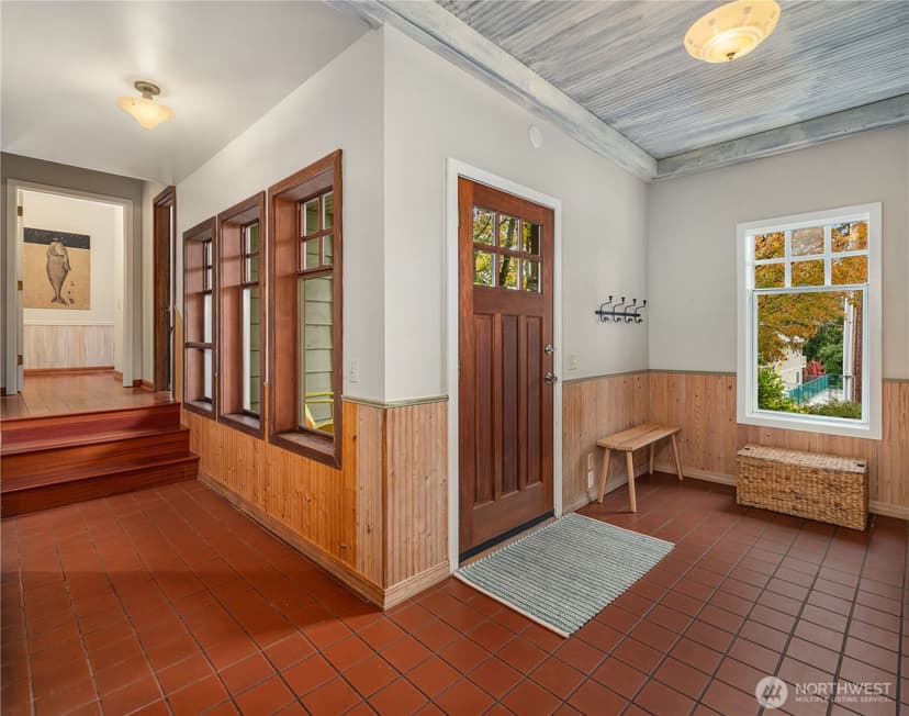 Property photo for 603 Landmark Court NE, Bainbridge Island photo 16