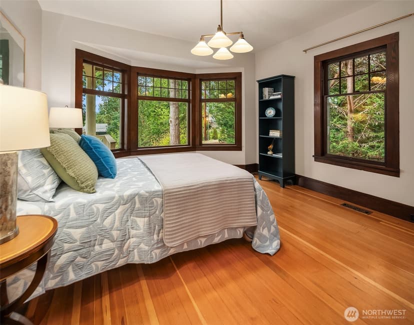 Property photo for 603 Landmark Court NE, Bainbridge Island photo 13