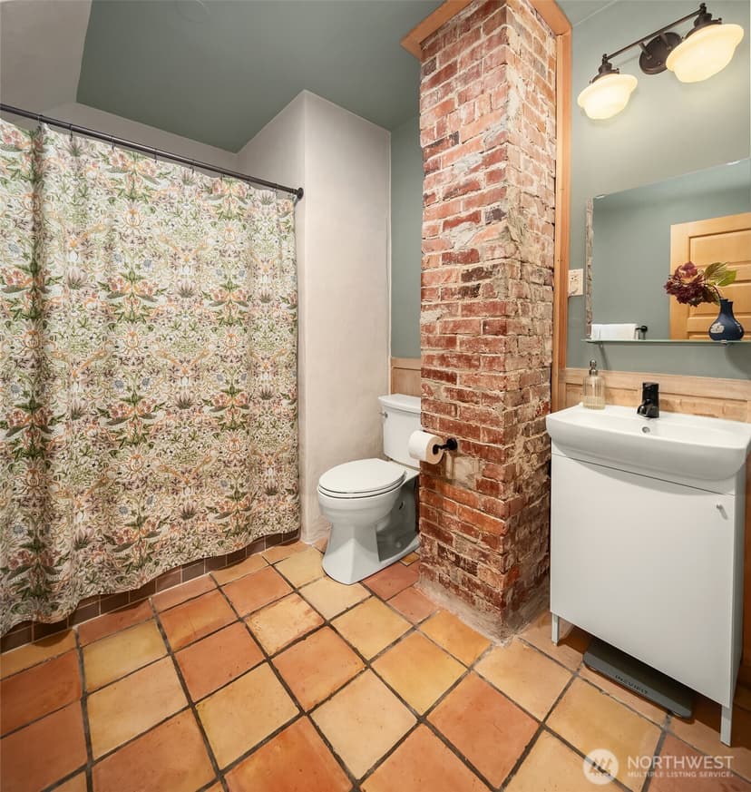 Property photo for 603 Landmark Court NE, Bainbridge Island photo 15