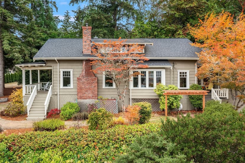 Property photo for 603 Landmark Court NE, Bainbridge Island photo 2